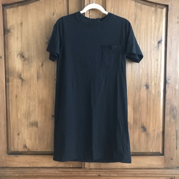 Crewneck SS Black T Shirt Dress by Everlane - Picture 1 of 6